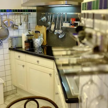 Appartement Altbauapartment Am Stadtpark Mit Uhrturmblick *