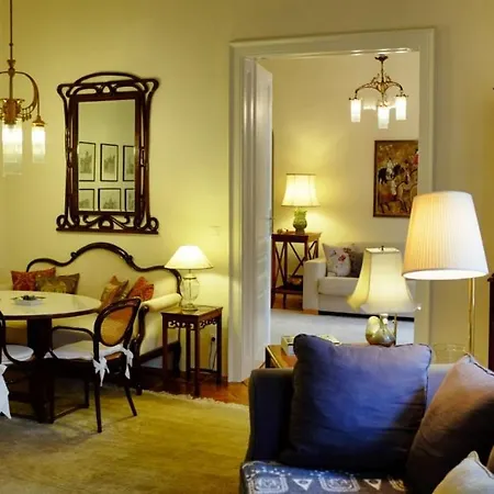 Altbauapartment Am Stadtpark Mit Uhrturmblick Graz