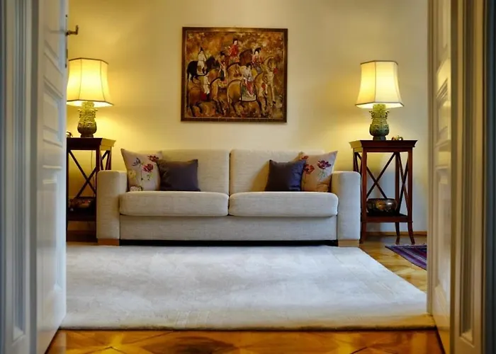 Altbauapartment Am Stadtpark Mit Uhrturmblick Apartment Graz