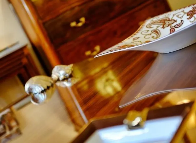 Altbauapartment Am Stadtpark Mit Uhrturmblick Apartment Graz