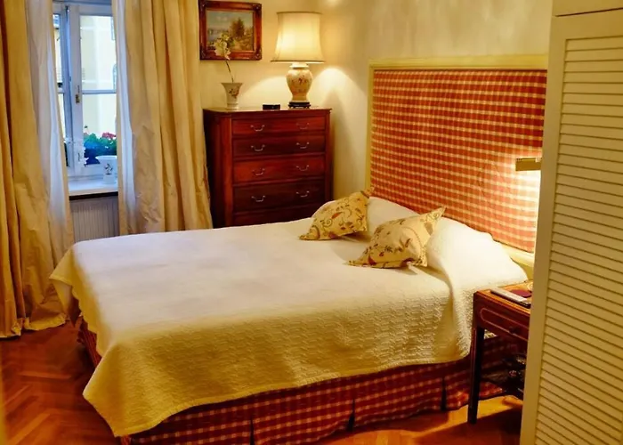 Apartment Altbauapartment Am Stadtpark Mit Uhrturmblick